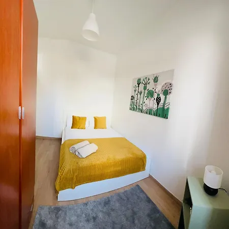 아파트 Spacious Family Flat Ideal For Tourists *
