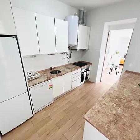 Spacious Family Flat Ideal For Tourists * Lisbon