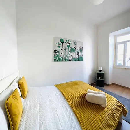 아파트 Spacious Family Flat Ideal For Tourists