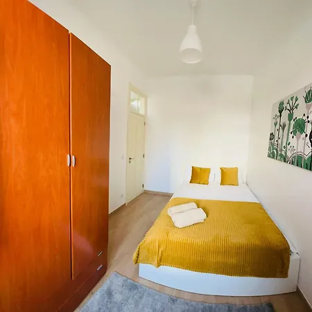 Spacious Family Flat Ideal For Tourists