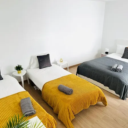 Spacious Family Flat Ideal For Tourists *